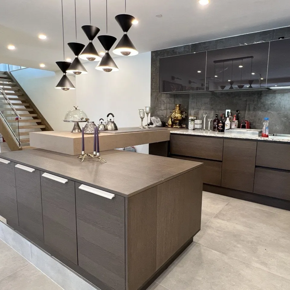 Custom Kitchen Cabinets